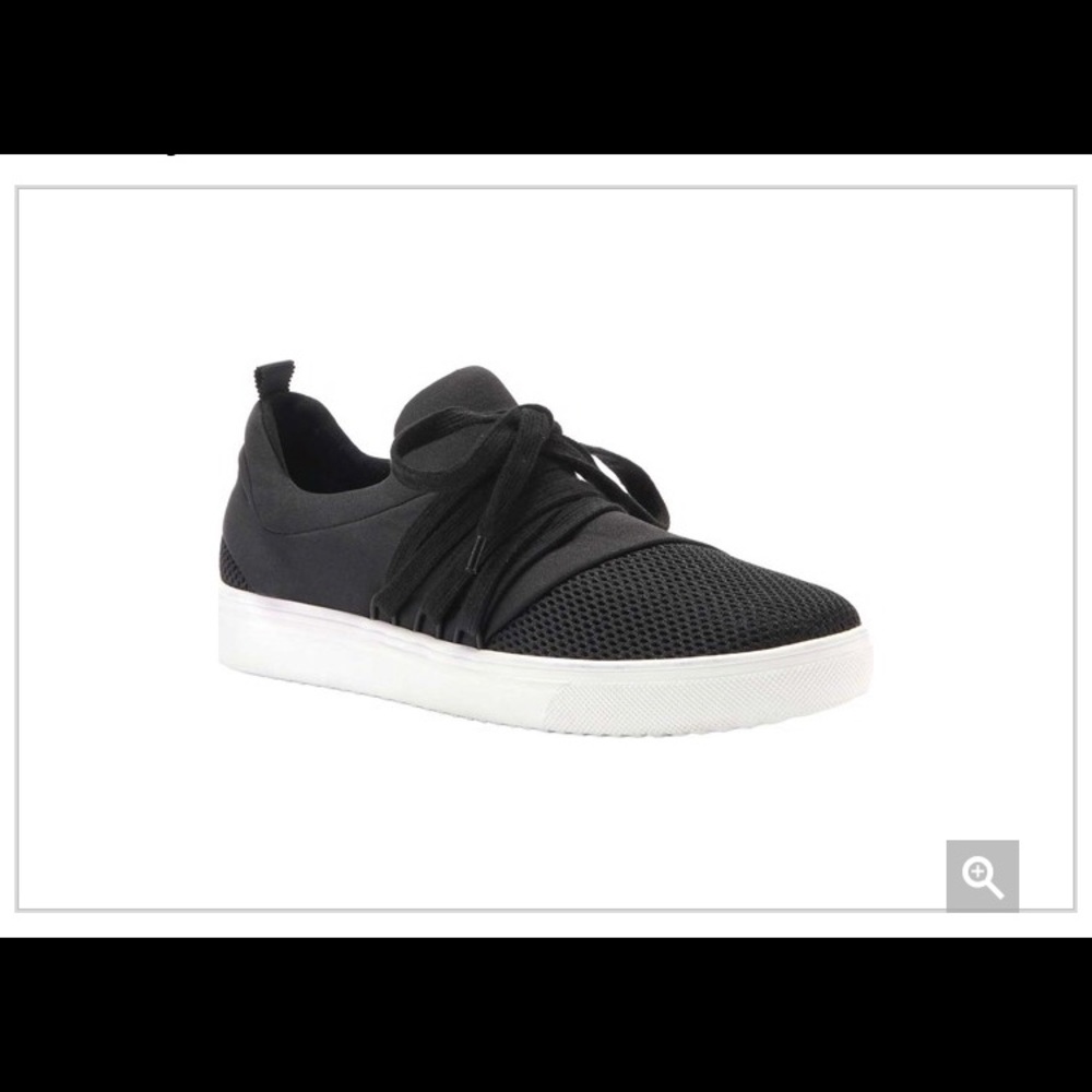 Blondo Gwen waterproof lace up shoes